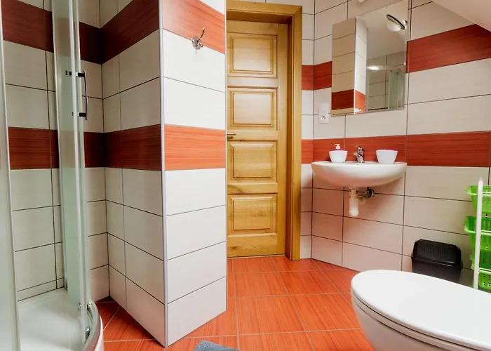Séjour chez l'habitant Emka *